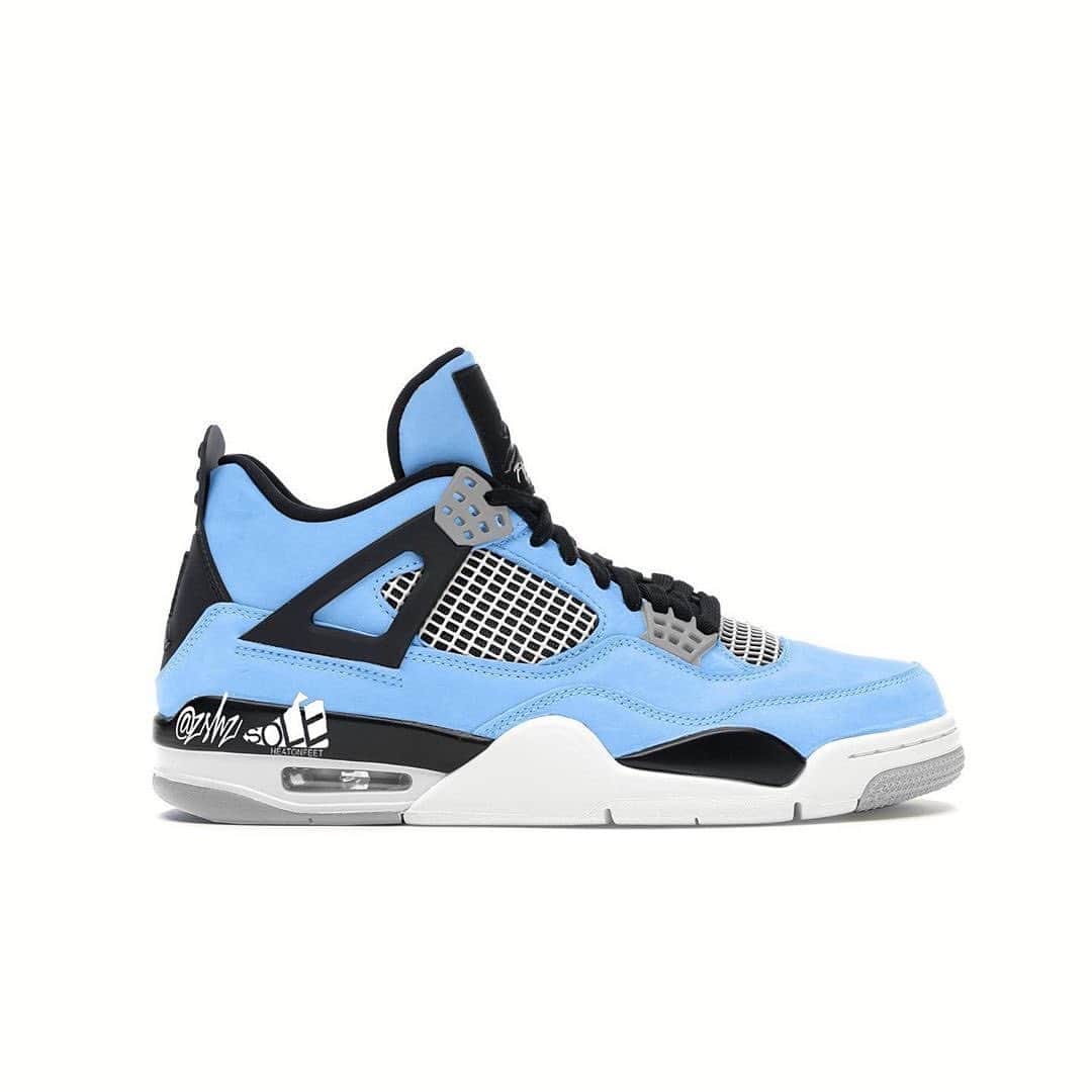 Sneakgalleryさんのインスタグラム写真 - (SneakgalleryInstagram)「#UNC inspired Air Jordan 4 colorway expected to debut in early 2021 according to @zsneakerheadz. 🔥🔥 Are y’all feeling these?」5月9日 12時00分 - sneakgallery