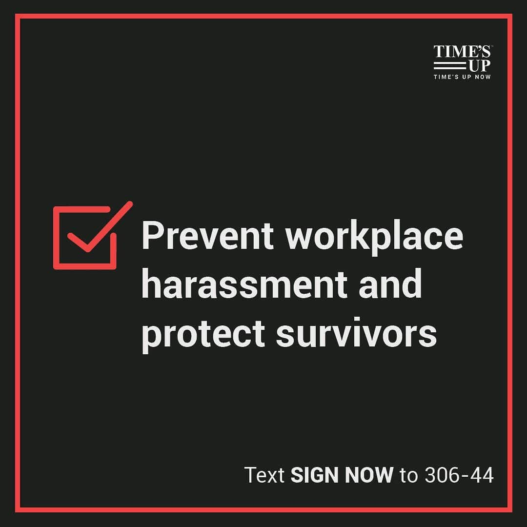 マリサ・トメイさんのインスタグラム写真 - (マリサ・トメイInstagram)「EMTs. Grocery store cashiers. Package deliverers. Home health aides. Millions of working women don’t have these five essential protections on the job. Add your name to demand that lawmakers pass @TIMESUPNOW’s policy platform by texting SIGN NOW to 306-44.」5月9日 12時02分 - marisatomei