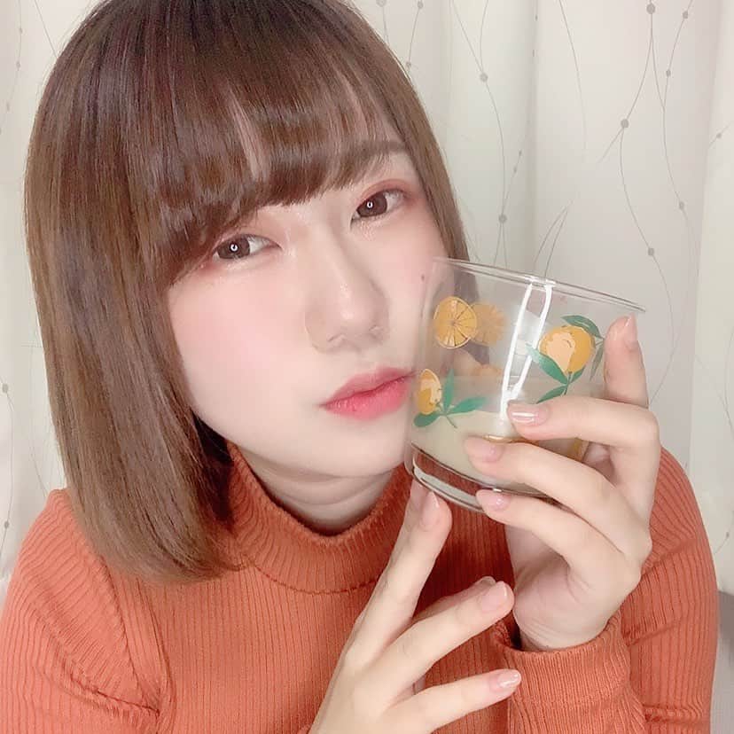 狭間るかのインスタグラム：「昨日は配信に来てくれてありがとうございました〜〜！縦セーターは夢あるよね🤤  配信の中でも告知したんですが、ファンティアというサイトで、配信では出来ないえちえちな写真を載せています😎💓 良かったら覗いてみてね😘 ↓ https://fantia.jp/fanclubs/31625」