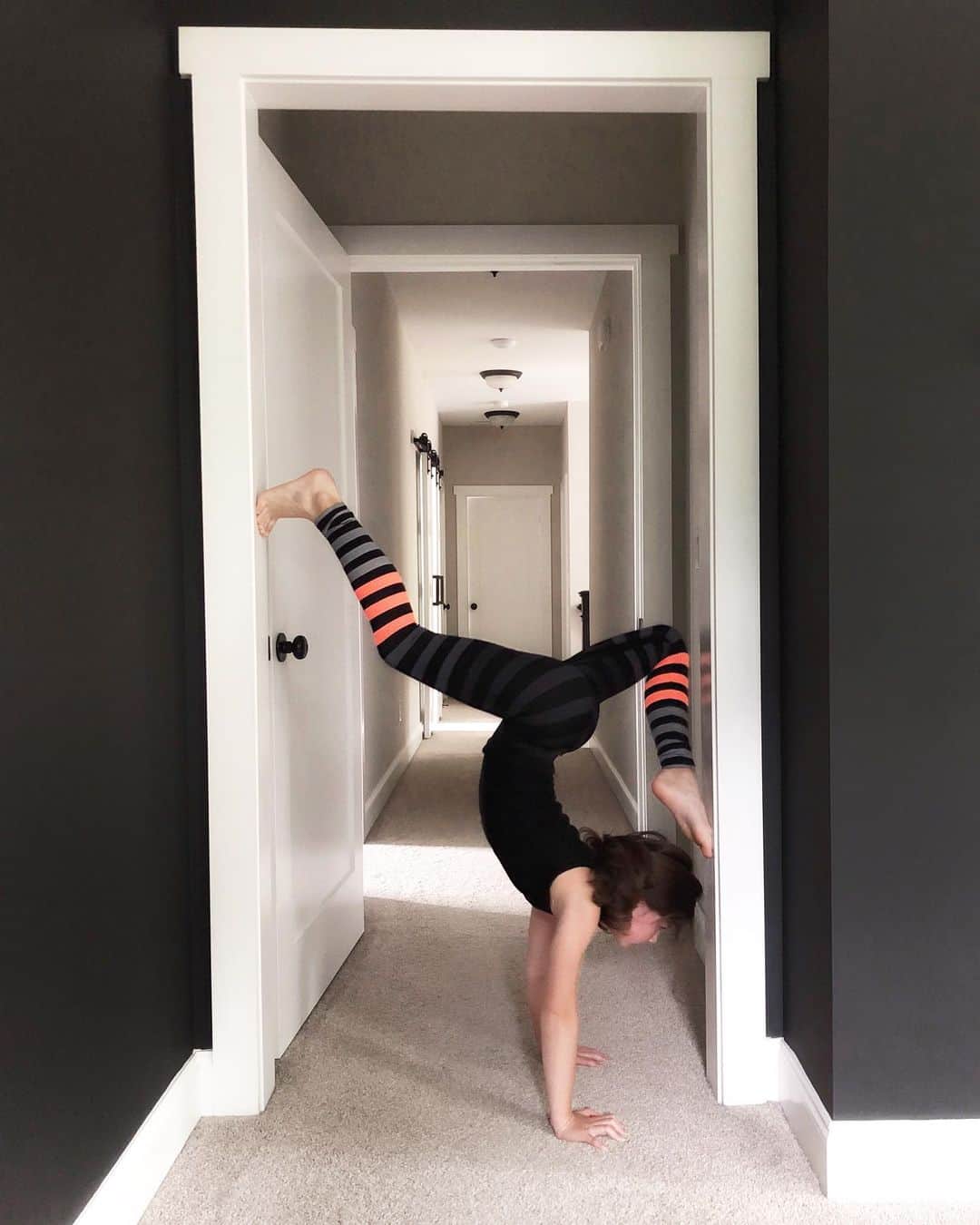 Angie Keiserのインスタグラム：「I thought Pinterest was malfunctioning because my feed was filled yoga poses, puppies, Star Wars, tattoos, and the Jonas Brothers. Turns out the kid has been using my account and created 26 secret boards for herself 😳 This pose is from her board named “contortion”. In other news, remember when I painted that one wall black in our master bedroom? Yeah well, I decided to paint the whole dang thing and we love it 🖤 Now it feels like the room is begging me to rip out the carpeting. You’re getting that vibe too, right? Because the more people on board with this plan, the easier it will be to convince Keith this is a good idea 😉」