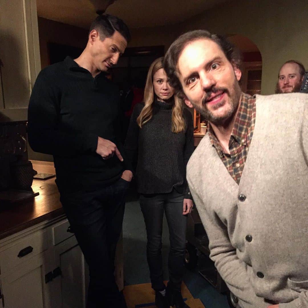 クレア・コフィーのインスタグラム：「trips down close human contact memory lane unearthing some real gems! @nbcgrimm #OGs #TGIF #fullapple」