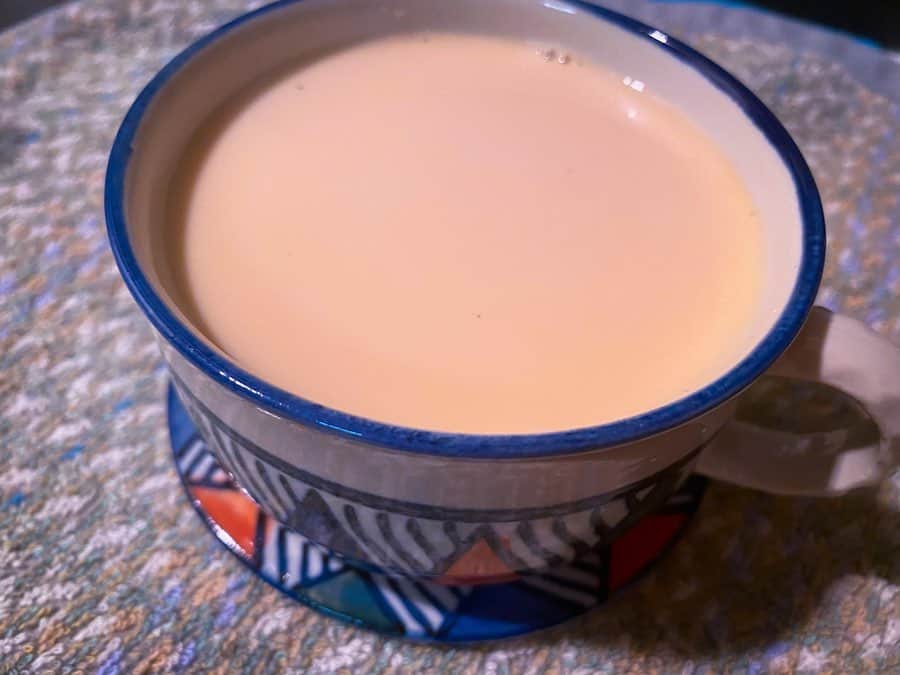 AYASAさんのインスタグラム写真 - (AYASAInstagram)「☕️ 素敵茶葉との出逢い❤︎ アイリッシュモルトで作るロイヤルミルクティー。 甘い香りがたまらんです🥰 ・ ・ #紅茶のある暮らし  #ronnefeldt #ロンネフェルト #アイリッシュモルト #ロイヤルミルクティー」5月9日 6時32分 - ayasa_doya