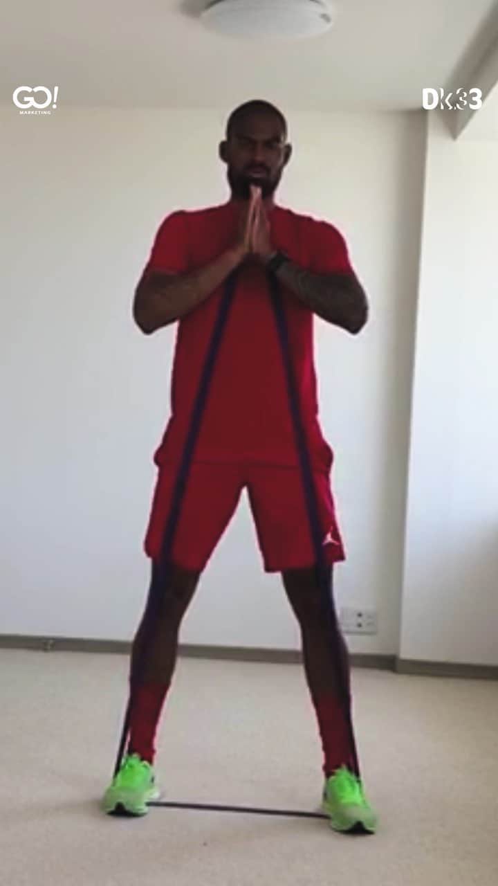ダンクレーのインスタグラム：「Mais uma semana de muito treino! 💪🏾👊🏾」