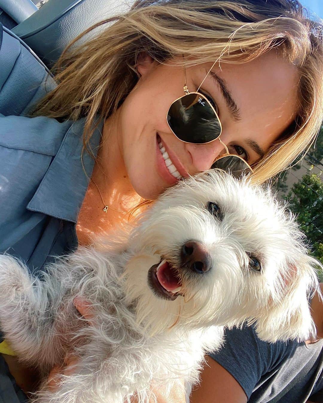 ヴェール・ゲンタのインスタグラム：「My guys 🤍⠀ Swipe to see Wilson looking like Benjamin Button hahahaha」