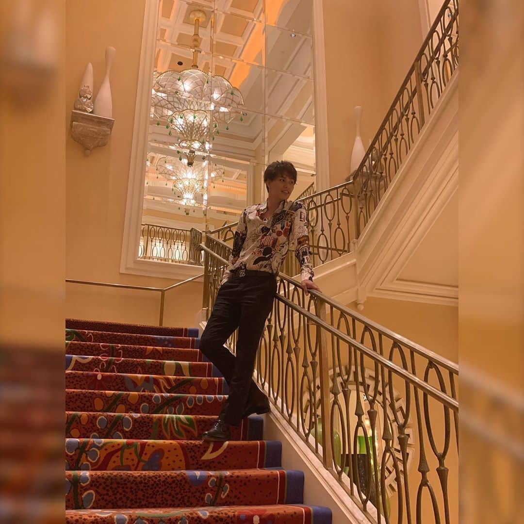 鈴木伸之さんのインスタグラム写真 - (鈴木伸之Instagram)「写真集 “OVERSEAS” OFF📸 #OVERSEAS #Las Vegas」5月9日 22時15分 - nobuyuki_suzuki_official
