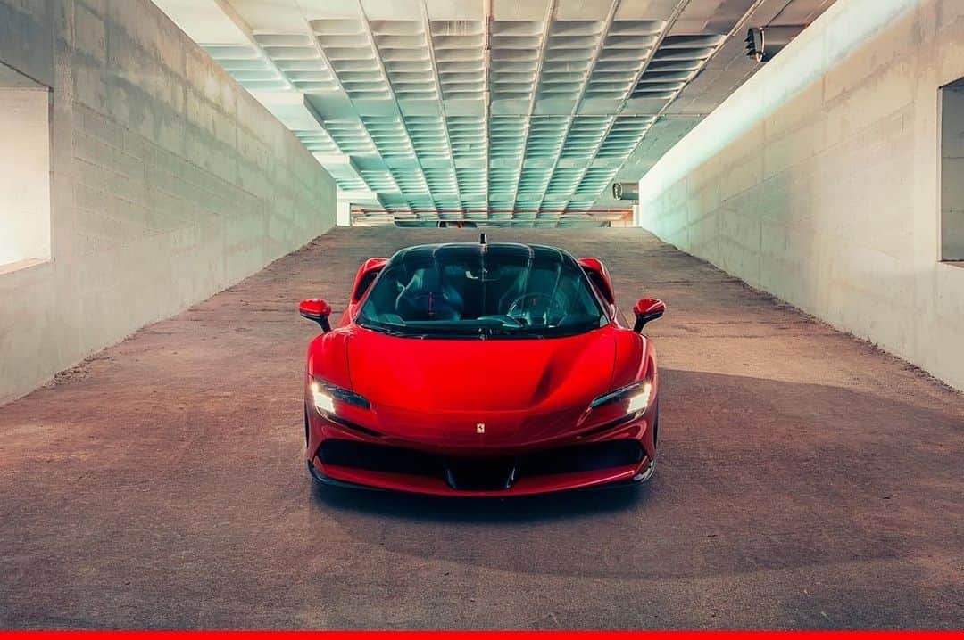 Ferrari USAさんのインスタグラム写真 - (Ferrari USAInstagram)「Answer: The C-shaped headlights that are integrated with brake air intakes belong to the futuristic #FerrariSF90Stradale. #FerrariTrivia #CarsWithoutLimits」5月9日 13時32分 - ferrariusa