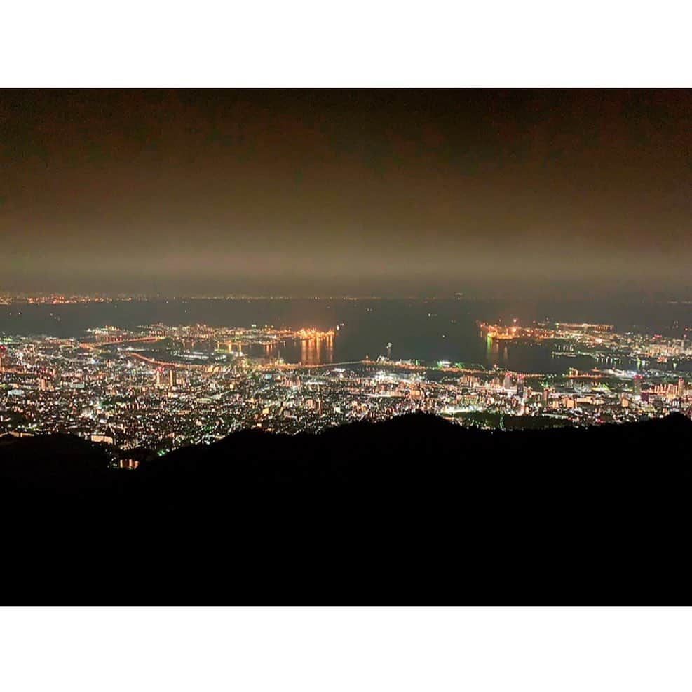 百合華さんのインスタグラム写真 - (百合華Instagram)「Amazing night view like a shining jewelry 💎✨💕 ﻿ ﻿ #japan﻿ #日本﻿ #兵庫県﻿ #神戸﻿ #night ﻿ #nightview ﻿ #夜景﻿ #六甲山﻿ #摩耶山﻿ #drive ﻿ #ドライブ﻿ #絶景﻿ #絶景スポット ﻿ #jewelry ﻿ #宝石﻿ #amazing﻿ #アメージング﻿ #present﻿ #thankyou ﻿ #happy ﻿ #happiness﻿」5月9日 13時35分 - yurika.lovelily