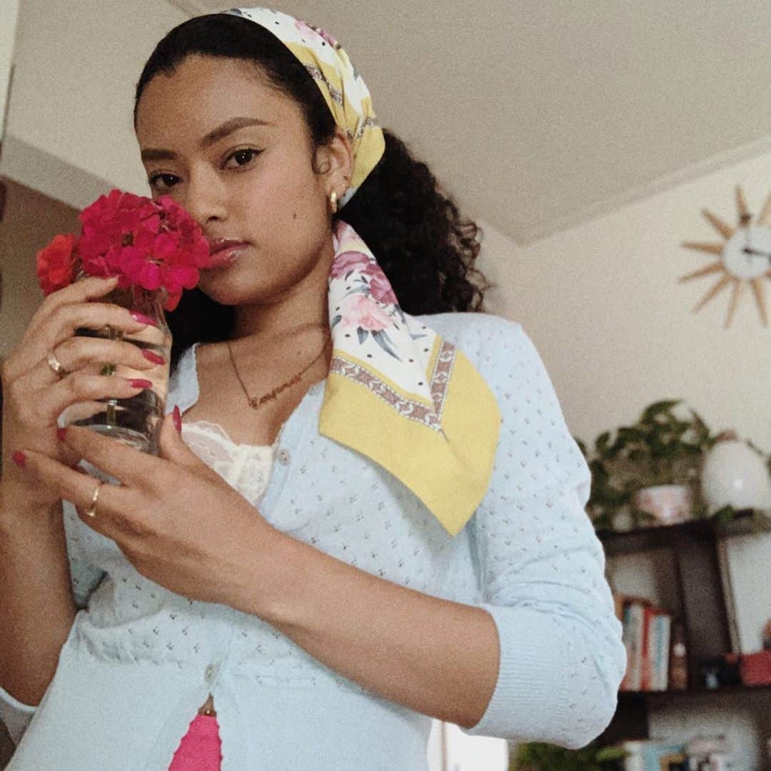 ティファニー・キャデラックのインスタグラム：「Wholesome 🌷」
