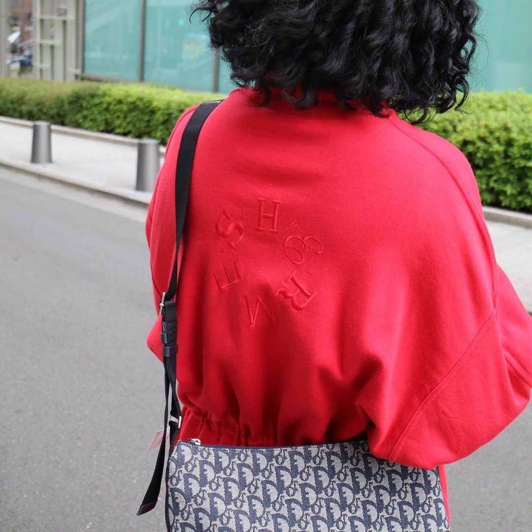 Vintage Brand Boutique AMOREさんのインスタグラム写真 - (Vintage Brand Boutique AMOREInstagram)「HERMES Cotton jacket in size M.  On webstore search for AO14293.  Free Shipping Worldwide✈️ DM for more information ≫ ≫ ≫✉️ info@amorevintagetokyo.com  #ヴィンテージ #エルメス  #ヴィンテージエルメス #ヴィンテージブランドブティック #アモーレ #アモーレトーキョー #表参道 #青山 #東京 #hermes #vintage #vintageHermes #hermesvintage#amoretokyo #amorevintage #vintageshop」5月9日 17時05分 - amore_tokyo