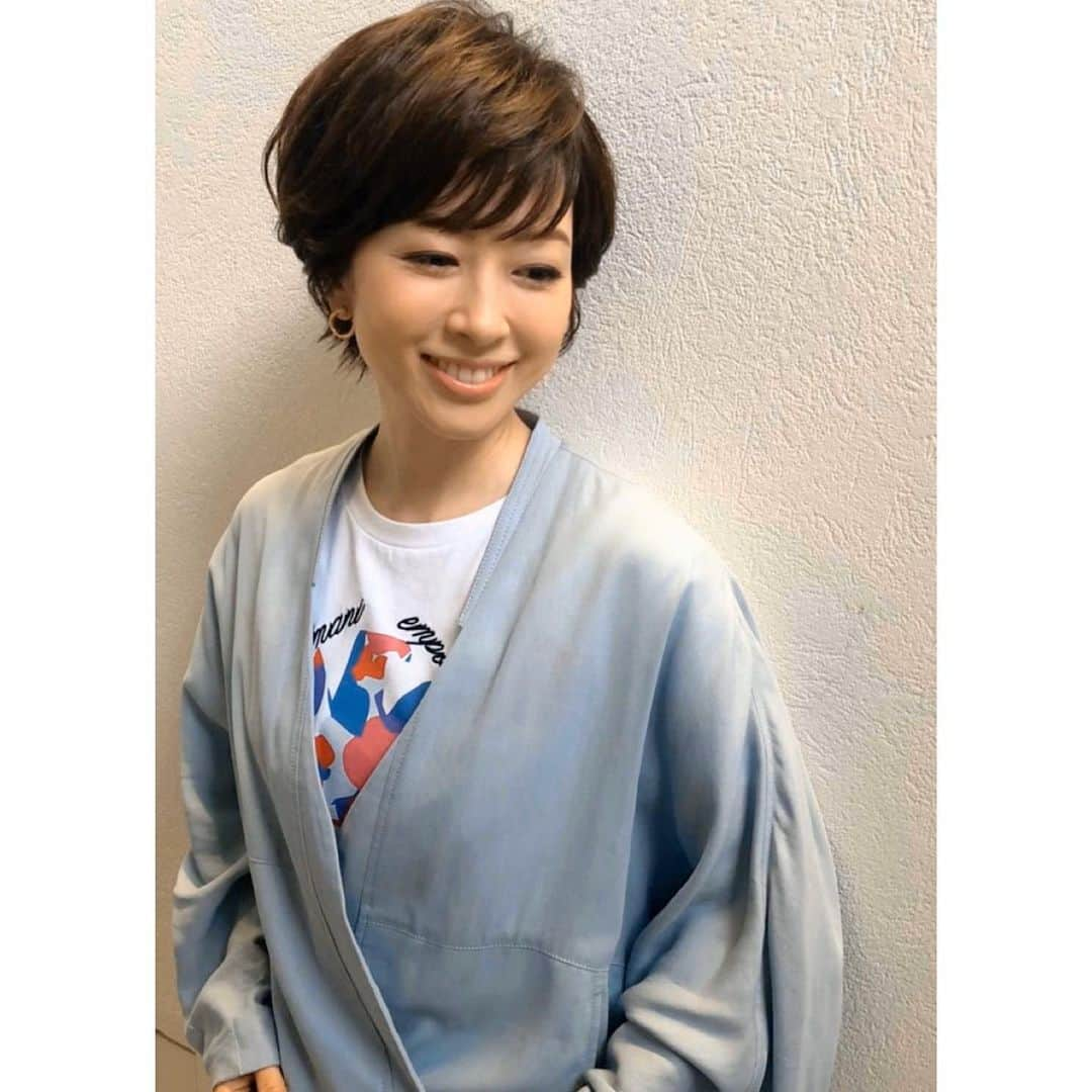 津野瀬果絵さんのインスタグラム写真 - (津野瀬果絵Instagram)「. 今日もご覧いただきありがとうございました♡今日はスカスカ前髪に！ . . #生放送てんじんNOW#ナマステ体操#スカスカ前髪#たけぐっちゃんありがとう」5月9日 17時14分 - kaetsunose