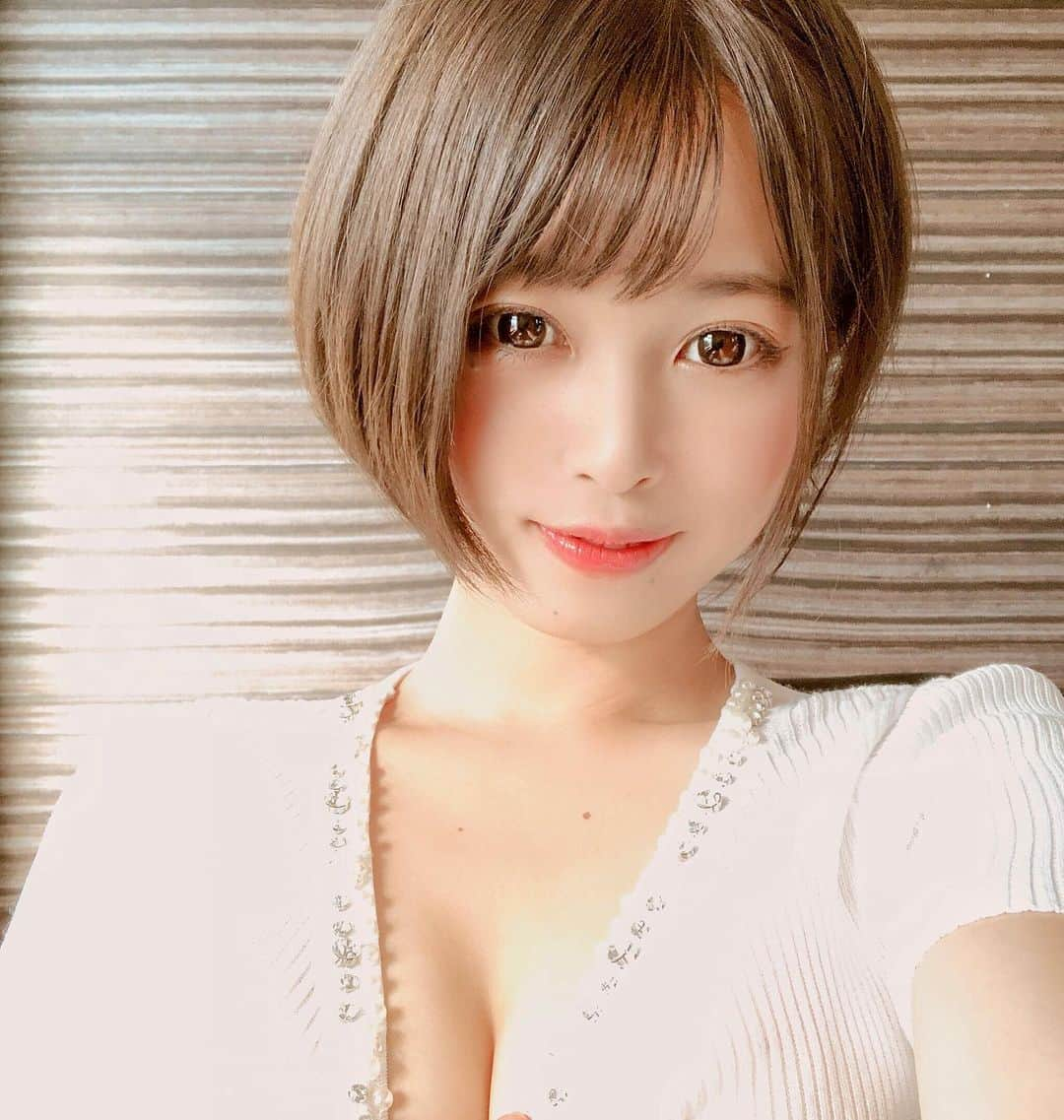 紗藤まゆさんのインスタグラム写真 - (紗藤まゆInstagram)「最近暖かくなってきましたね🌞🌞 #av #japan #tokyo」5月9日 17時31分 - __satomayu