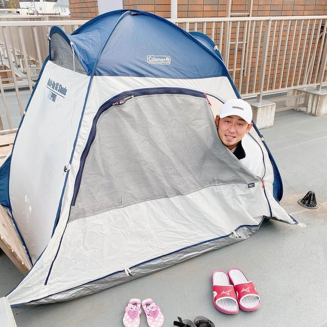 中田翔さんのインスタグラム写真 - (中田翔Instagram)「今日は休みで暇すぎて屋上にテントはった！！笑 子供達は喜んでるわ！！ #中田翔#屋上#テント」5月9日 18時26分 - shonakata_official