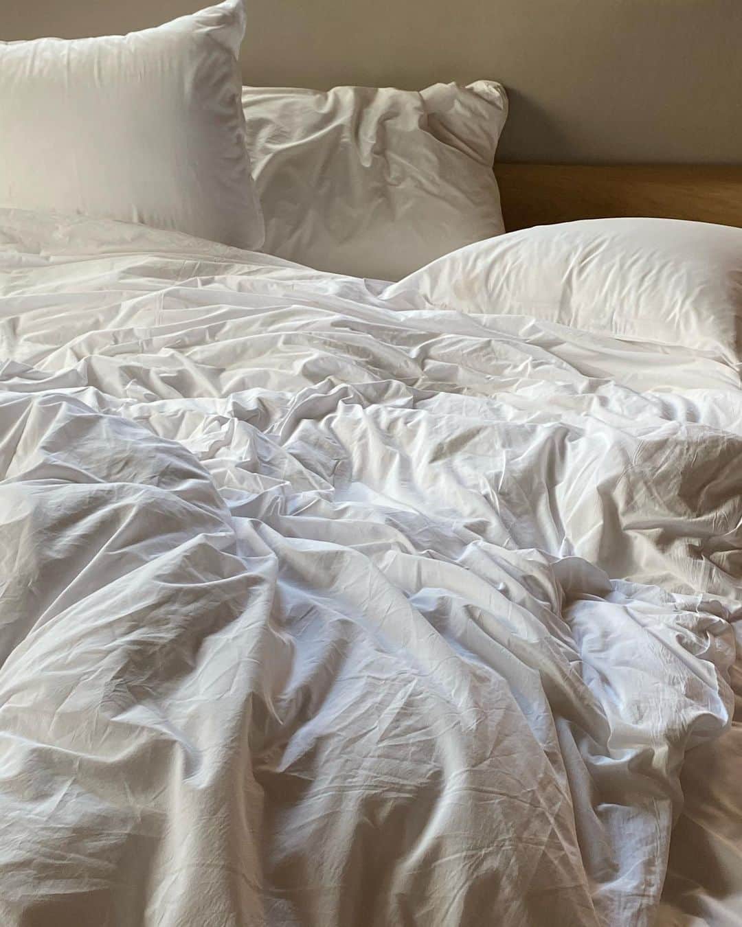 Mathilde Goehlerのインスタグラム：「☕️」