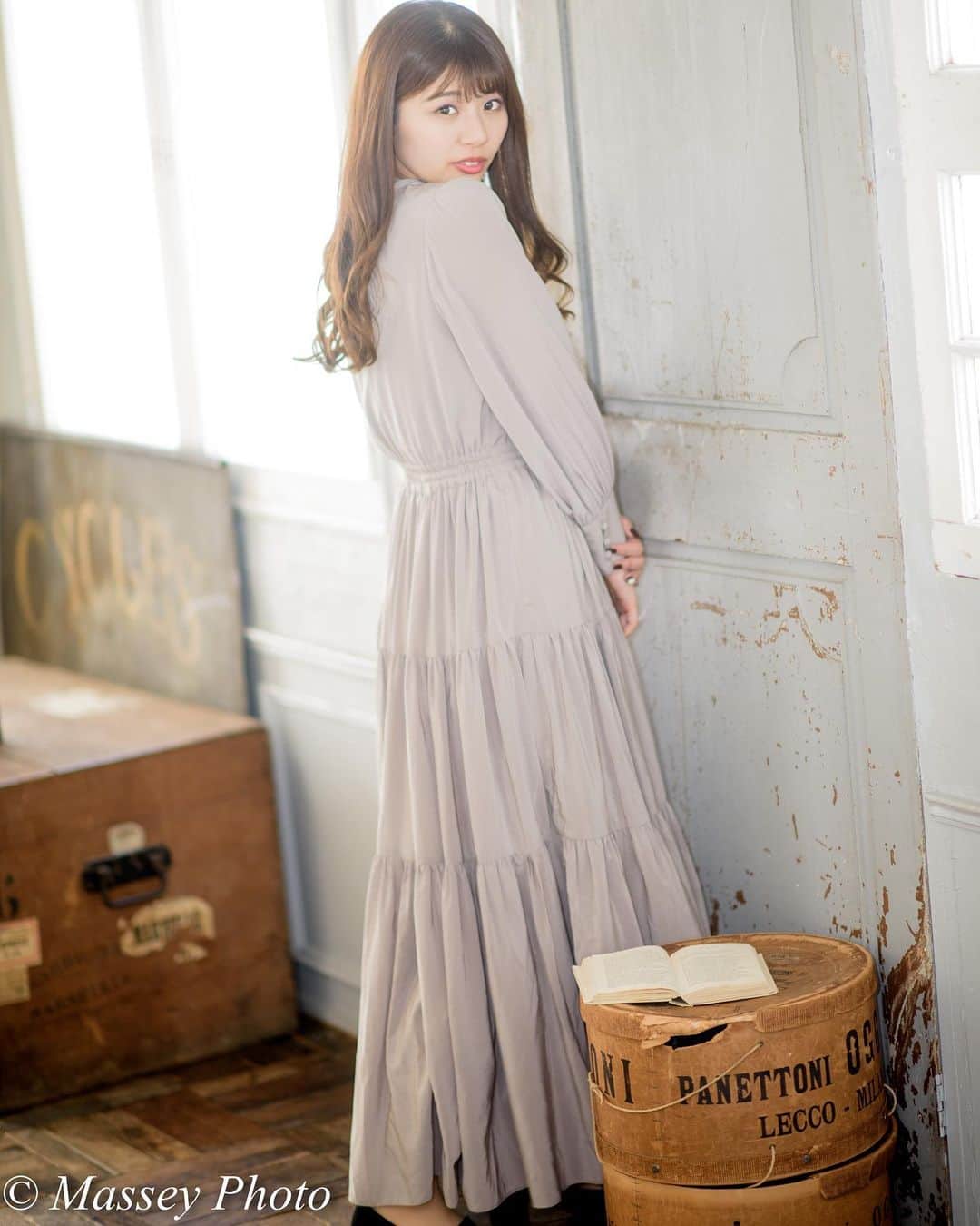 のインスタグラム：「. . . . 「atelier Pom」で撮った写真です。 モデルは、舞ちゃんです。 It is a picture taken in the studio “atelier Pom ”. Her name is Mai. . . #ポートレート #ポートレート女子 #ポートレートモデル #ポートレート撮影 #ポートレート部 #ポートレートモデル撮影 #ポートレイト #ポトレ #被写体 #モデル #被写体モデル #被写体女子 #東京カメラ部 #サロンモデル #ポトレのセカイ #撮影会モデル #撮影会の女神さま #portrait #excellent_portraits #girlsphoto #lovers_nippon_portrait #portrait_perfection #portraitphotography #japanesegirl #japanesemodel #tokyogirl #good_portraits_world #모델촬영 #인물사진」