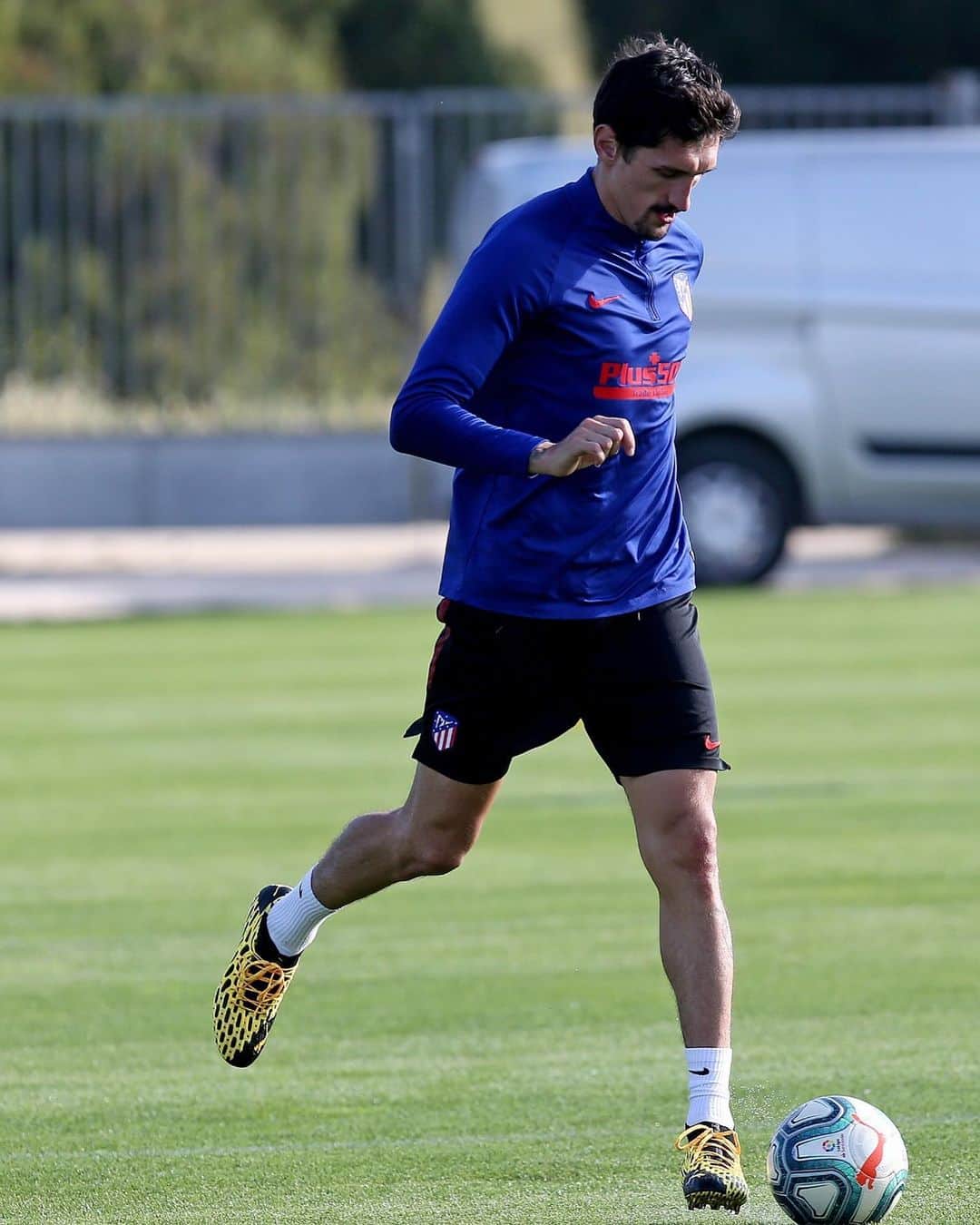 ステファン・サヴィッチのインスタグラム：「Ya estamos de vuelta! We are back ! 💪🏻💪🏻💪🏻 @atleticodemadrid  #atleticomadrid #training」