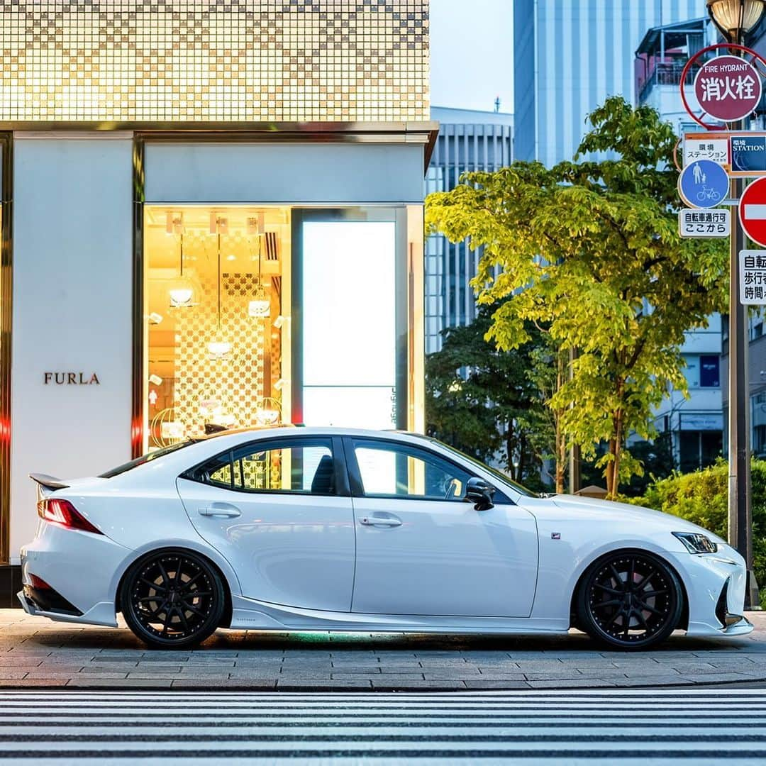 Spirits Artisanさんのインスタグラム写真 - (Spirits ArtisanInstagram)「Lexus IS200t Fsport Artisanspirits/// Sportsline blacklabel #artisanspirits #artisan #asms #as #lexus #lexusis #lexusis200t #lexusisfsport #is #is200t #isfsport #ravspecjdm #evasivemotorsports #butlertire #jworksunlimited #premierautowerkz #suvproject #kanooperformance #car_life_staff  #トラウム #車庫小舗 #nigeljdmparts #advanced_auto_performance  #mr__lexus #jackspna #ottoautoservice」5月9日 19時33分 - artisan_spirits