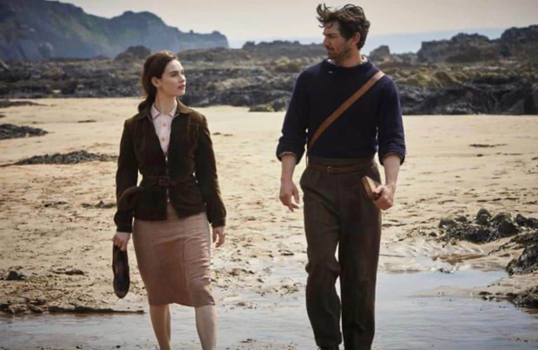 リリー・ジェームズさんのインスタグラム写真 - (リリー・ジェームズInstagram)「To celebrate the 75th Anniversary of the Liberation of Guernsey today there’s a special virtual screening of ‘The Guernsey Literary & Potato Peel Society’, and all proceeds will go to NHS Charities Together which supports frontline heroes – the fund supported by the inspirational Colonel Tom Moore @nhscharities  Follow the link in my bio to find and more and to watch from 6pm tonight. ❤️Guernsey❤️ #liberationday」5月9日 20時27分 - lilyjamesofficial