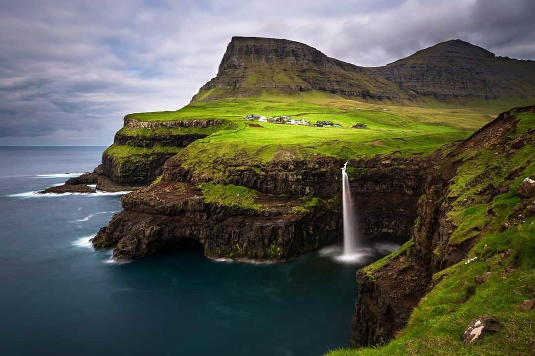 Lonely Planetのインスタグラム：「The incredible landscapes of the Faroe Islands would have any traveler eager to jump on the next flight there - but with international travel curtailed, the far-flung North Atlantic islands have come up with a creative new way to help would-be visitors explore virtually. Tap the link in our bio to see how you can see the Faroe Islands digitally through the eyes of your own local avatar.」