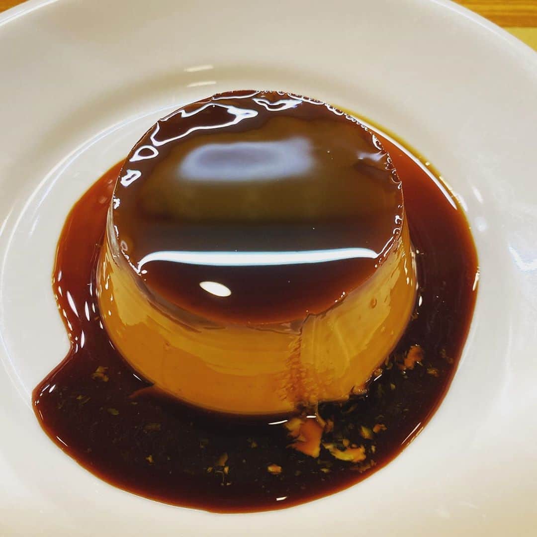 三浦祐太朗のインスタグラム：「このプリンを再び食べに行ける世の中に早くなりますように。 #プリン #🍮」