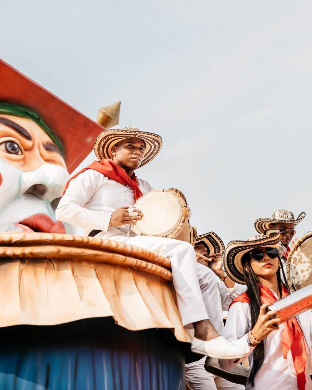 National Geographic Travelさんのインスタグラム写真 - (National Geographic TravelInstagram)「Photo by @kevinfaingnaert | Colorful flowers, exciting music, and partying Colombians are everywhere at the Carnival of Barranquilla. Held each year in February, it is the second largest carnival in the world, after Rio. In the gigantic street parades, the revelers dress and dance their way through the city. #Colombia」4月15日 21時07分 - natgeotravel