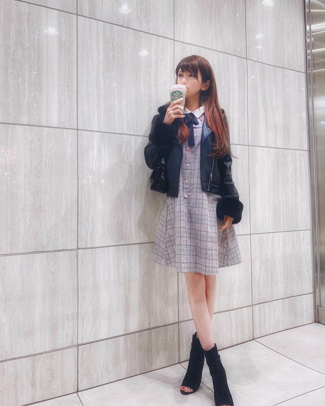 桜木ひなさんのインスタグラム写真 - (桜木ひなInstagram)「自粛前の写真🤳 見返す機会が増えたなぁ🤫 ・ この時みたいに！ あの時みたいに！ っと夢や希望に感じられる🌟 ・ この機会に感じている🌟 今迄のありふれた日常への感謝を 忘れずにいたいです。 ・ ・ #原宿#ワンピース#可愛くてその場でつけた #着た#韓国ファッション #fashion#love#instagood #phototheday#happy #girl #petty#pettymodel#tagsforlikes#photo#hot#일상 #model#モデル#ひな#hina#桜木ひな#ビューティー#japan#いいね#可愛い#オシャレ#コーデ #コーデ記録 #ファッション」4月15日 21時03分 - hina_sakuragi