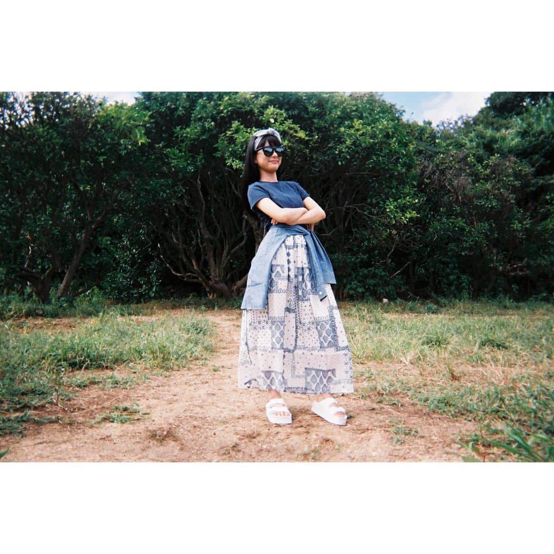 芳根京子さんのインスタグラム写真 - (芳根京子Instagram)「おやすみなさい🕶  #film #ネコソガレ」4月15日 23時58分 - yoshinekyoko