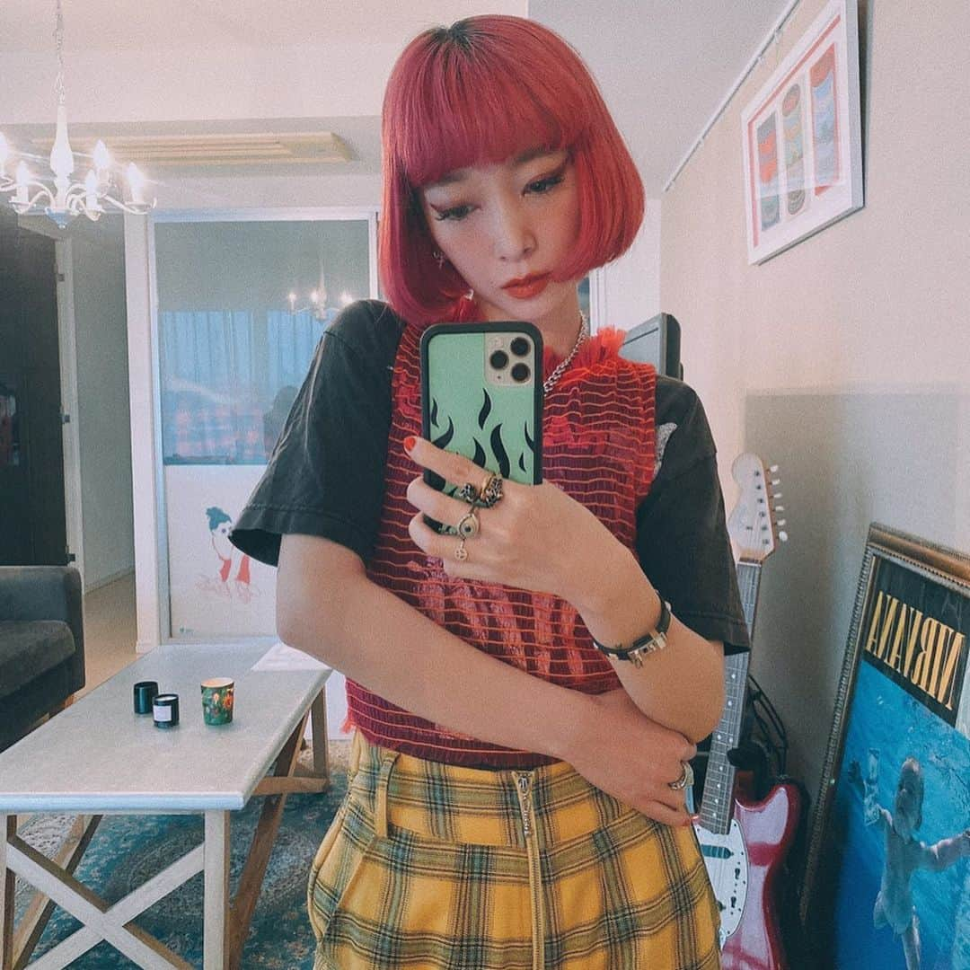 AYAさんのインスタグラム写真 - (AYAInstagram)「👩‍❤️‍👩🧡 #LOVEFASHION_LOVEYOURSELF #MY_FOAH #stayhomestaypositive」4月16日 0時15分 - ayaxxamiaya