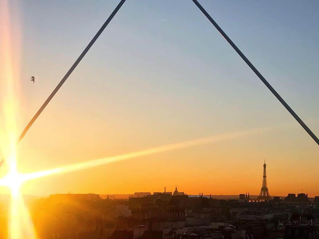 倉岡晋也のインスタグラム：「I believe see you soon #pariscityvision」