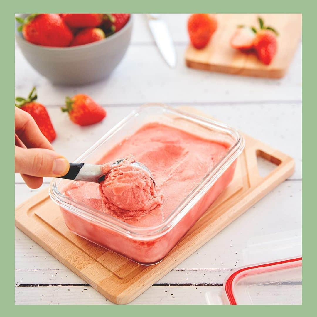 auchan_franceさんのインスタグラム写真 - (auchan_franceInstagram)「🍓 Avec ces températures, c’est le moment de profiter d’une bonne glace à la fraise ! 🍨  #homemade #glace #fraise #strawberry #icecream #prenezsoindevous」4月16日 0時40分 - auchan_france