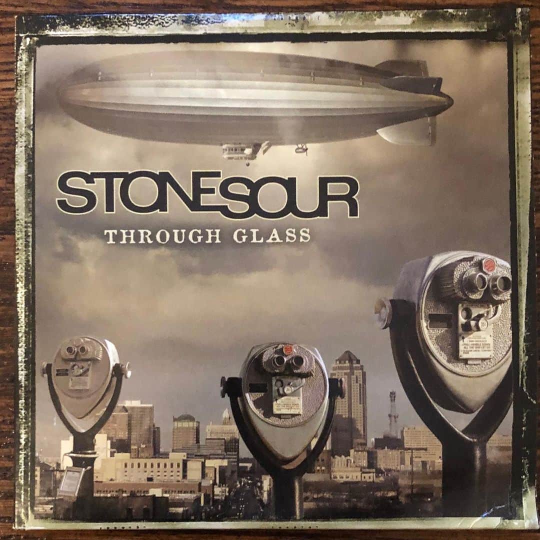 Stone Sourのインスタグラム：「Demo Session 16: Through Glass  In 2005, Corey recorded 4 acoustic songs at Shawn's place. Through Glass was the only song out of the four that ended up on Come what(ever) May. It went to number 1 on Billboard’s Hot Mainstream Rock charts and stayed there for 8 weeks. It peaked at number 2 on the Alternative charts and even crossed over to the Billboards Hot 100 back in 2006. - @joshrandofficial  Swipe up in our story to listen now!」
