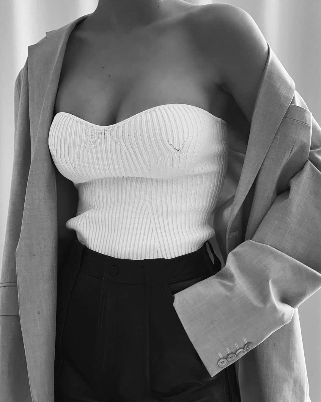 Mathilde Goehlerのインスタグラム：「🖤」