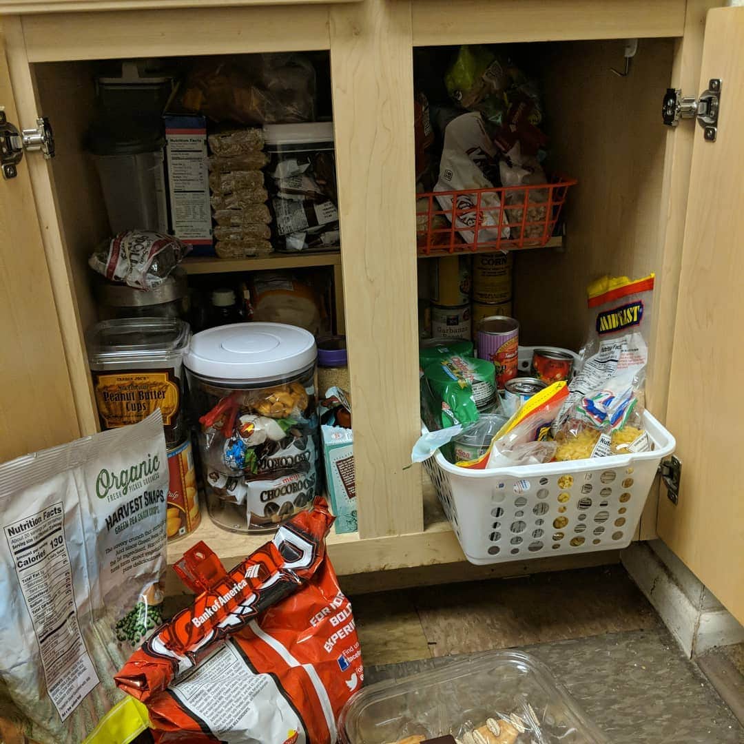 アマルのインスタグラム：「そろそろ自分の料理にあきた〜😂外食したい。毎日なの作るか考えるのがだるいっすねー。あー頭おかしくなる🤪」