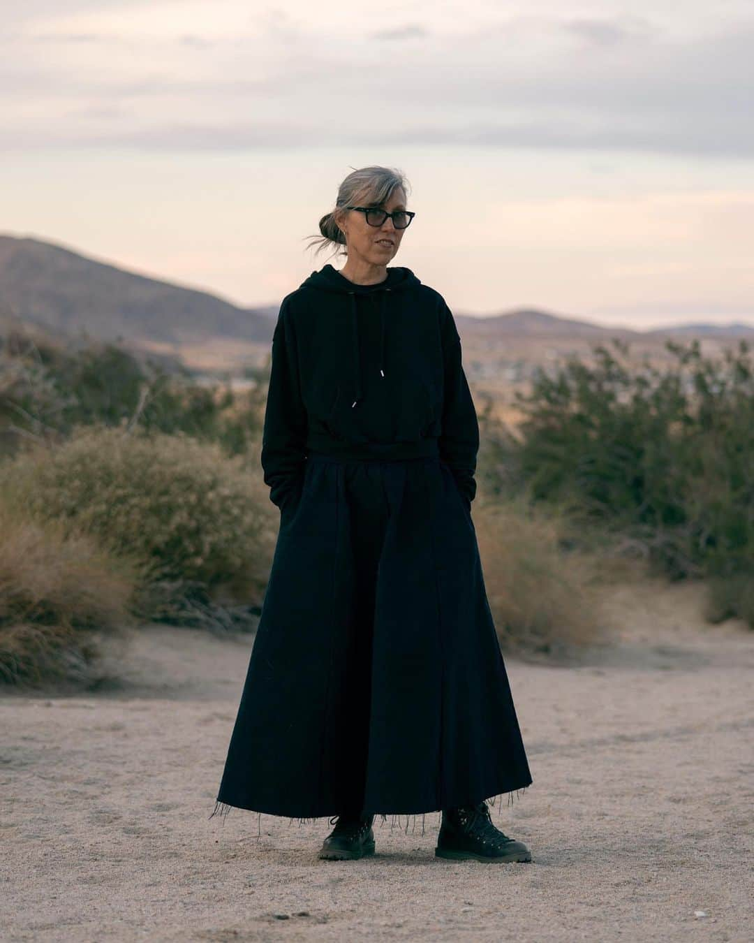 Vogueさんのインスタグラム写真 - (VogueInstagram)「What do you really need? In the California desert, artist @andreazittel invites us to re-examine habit, routine, biases and expectations about the mechanics of living, and the dictums of a culture insistent on more. Tap the link in our bio to read more. Photographed by @nhmcelroy」4月16日 3時50分 - voguemagazine