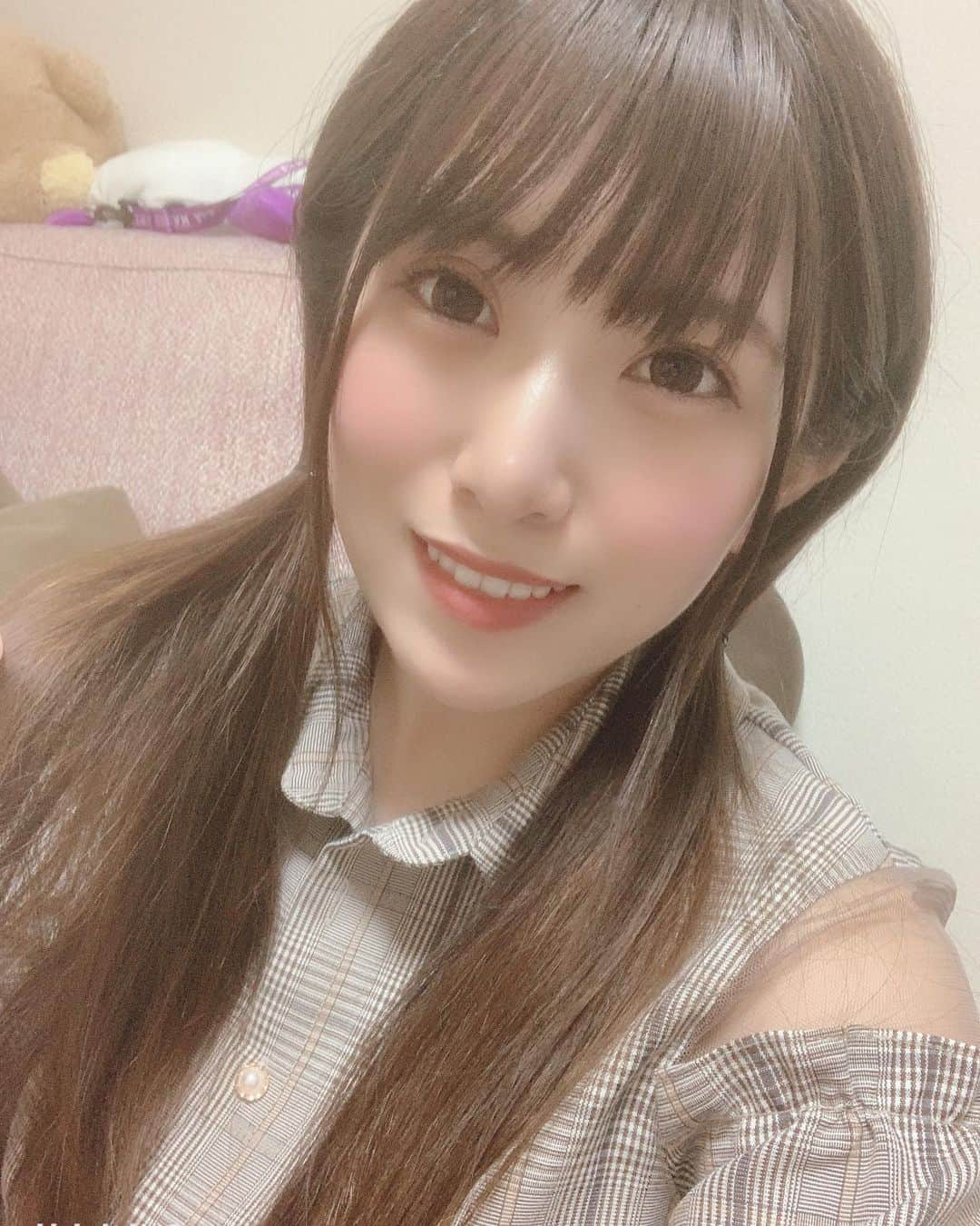 福山美佳さんのインスタグラム写真 - (福山美佳Instagram)「久しぶりの投稿～❤️✨ 全然更新していないのに、フォロワーさんも増えていてありがたいです🙏❣️ なるたけ更新頑張りますね🌼🌸 #久しぶりの投稿 #谷間　#ツインテール　#ツインテール女子 #自撮り　#フォローミー #フォロワー増やしたい」4月16日 4時04分 - fukuyamamika0518