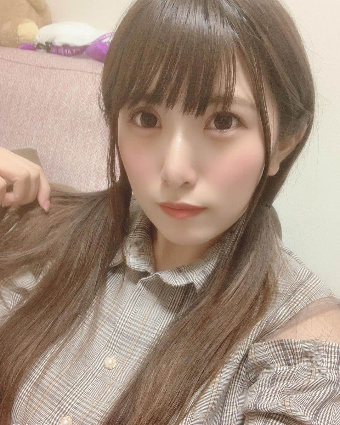 福山美佳のインスタグラム：「久しぶりの投稿～❤️✨ 全然更新していないのに、フォロワーさんも増えていてありがたいです🙏❣️ なるたけ更新頑張りますね🌼🌸 #久しぶりの投稿 #谷間　#ツインテール　#ツインテール女子 #自撮り　#フォローミー #フォロワー増やしたい」