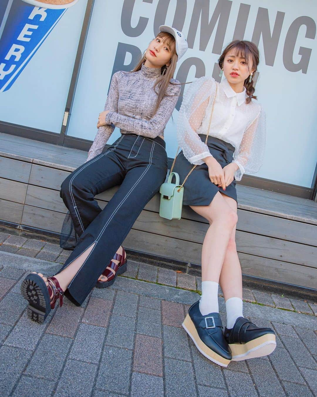 Popteenさんのインスタグラム写真 - (PopteenInstagram)「この春は美脚になりたい〜❣️っては必見の美脚に見えるテクやアイテムを5月号で紹介してるよ😆🎶 アイテムや着方を工夫するだけで美脚に見えるなんてマネするしかない💗 #popteen#ポップティーン#モデル#生見愛瑠#めるる#香音#のんのん#美脚#春服#春コーデ」4月16日 13時32分 - popteen_official