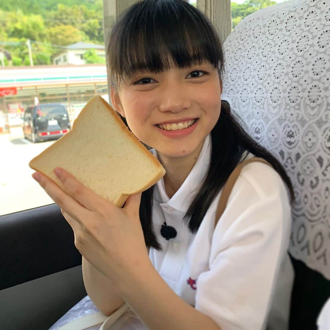 ばってん少女隊さんのインスタグラム写真 - (ばってん少女隊Instagram)「君に決めた！ #ある日のランチ #金の食パン #西垣有彩 #ばってん少女隊 #ばっしょー #スタプラ」4月16日 14時33分 - but_show.insta