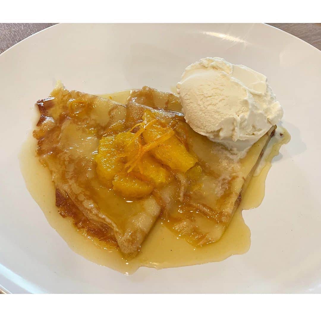 モリヤ・ジュタヌガーンのインスタグラム：「Crepe Suzutte at home 😉 #momoriya」