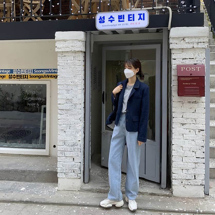 Chuuのインスタグラム：「💡한컷구매에서 10% 할인된 금액으로 만나보실 수 있어요! 💡」