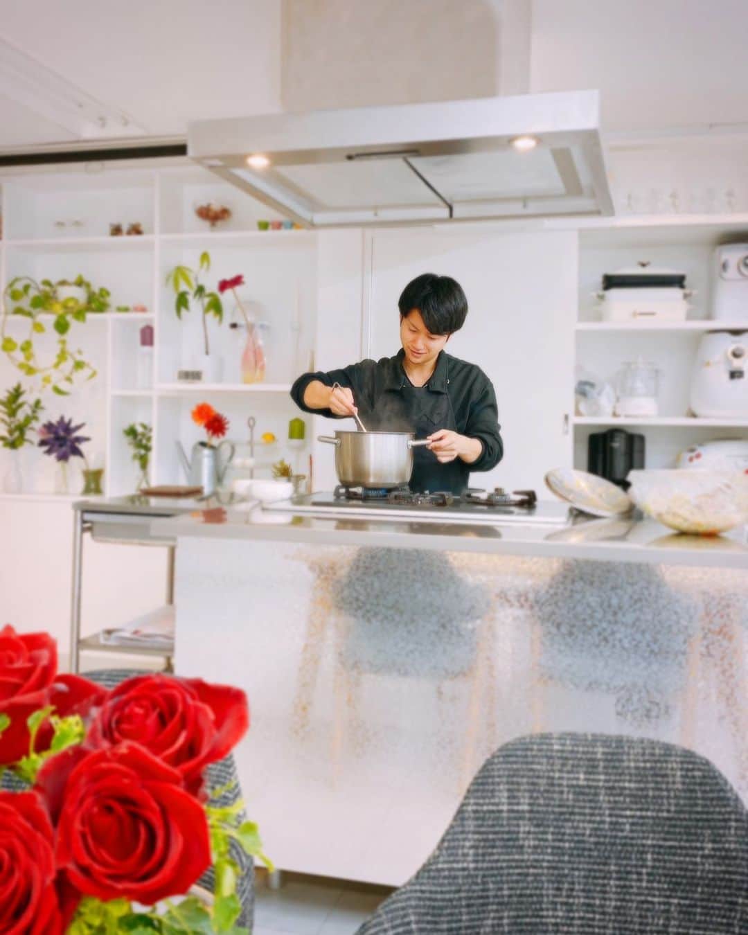 谷口達郎さんのインスタグラム写真 - (谷口達郎Instagram)「緊急事態宣言で、外食ができなくなったので、自炊の毎日。収入は下がるが、料理の腕は上がる日々。 #自炊生活 #自炊記録 #自宅待機 #自宅教室 #料理 #料理記録」4月16日 10時03分 - tatsuro.tt