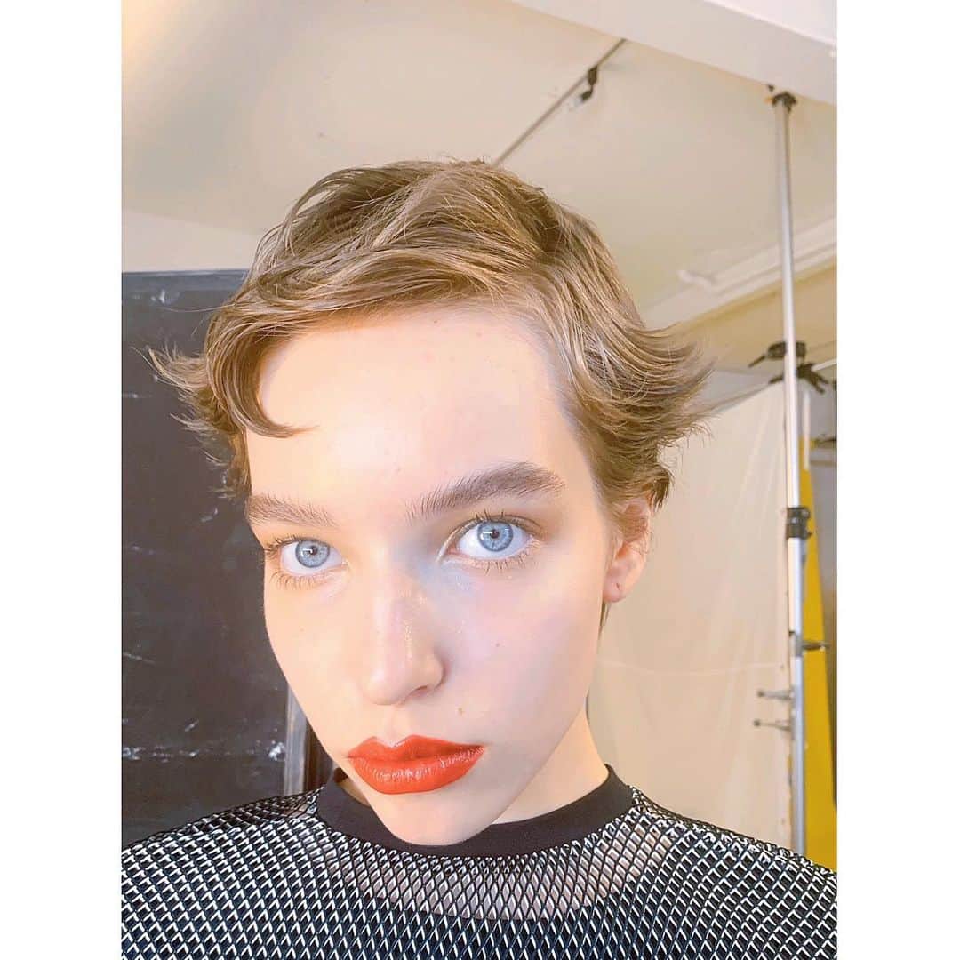佐川理佳のインスタグラム：「off shot🦞」