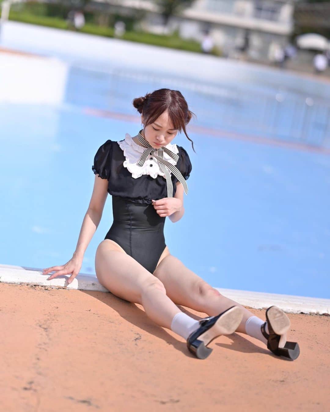 浜田翔子　撮影会 浜田翔子さんのインスタグラム写真 - (浜田翔子Instagram)「未公開の写真公開2 加工せずそのまま撮ってもらったの載せてます🥳  競泳水着メイド🩱 コメント嬉しいです😆 嬉しい後藤真希さんと一緒の記事に、、 私の青春時代の憧れ！同い年なのにカリスマすぎる！お風呂で ...