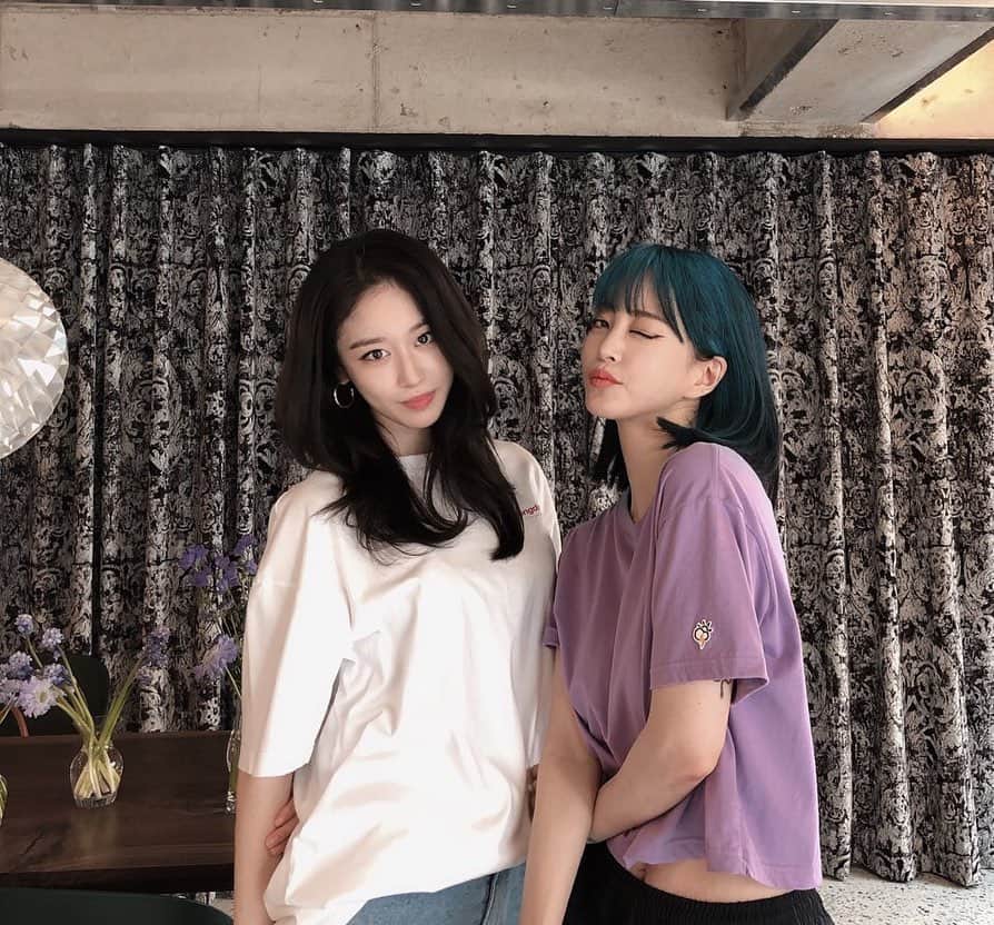 ジヨン のインスタグラム：「🙊💕」
