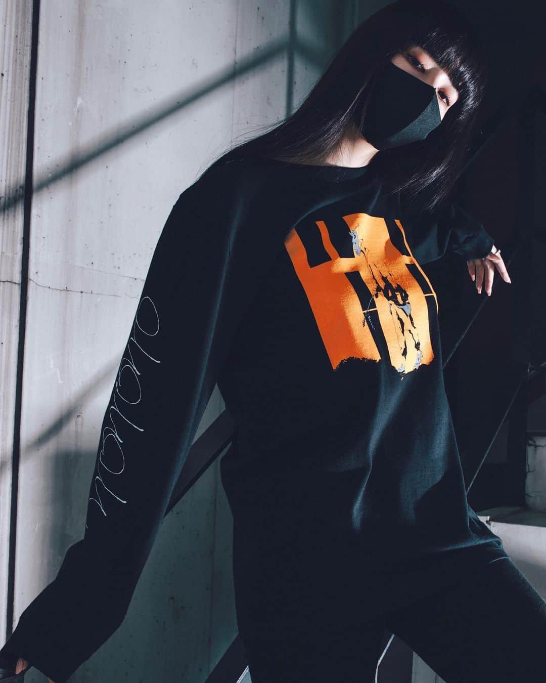amazarashiさんのインスタグラム写真 - (amazarashiInstagram)「amazarashi Tour 2020 Long Sleeve T-shirt Orange ¥4,500（税込） サイズ S,M,L,XL amazarashi official storeにて販売中 https://store.plusmember.jp/amazarashi/  #amazarashi  #ボイコット」4月16日 18時00分 - amazarashi_official