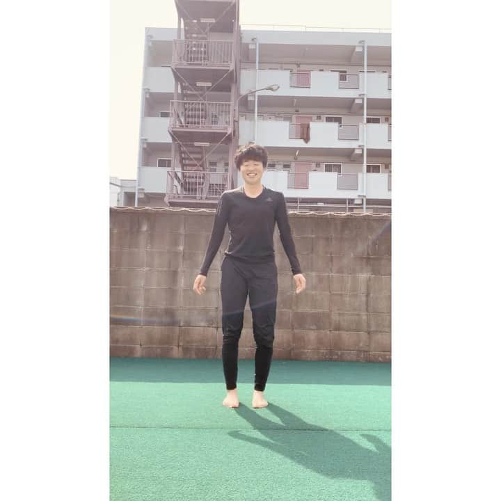 狩野真美のインスタグラム：「. 🕺🏃‍♀️🌈🌞 . . みなさんこんばんは☺️ 元気にしてますか？  まさかまさかのタイミングで #足が速くなるダンス　回ってきました😂 Tʜᴀɴᴋ ʏᴏᴜ ⭐️ @mini.s_20  撮影者🎥　@mana.tnk . . よかったらどうぞご覧ください🤣💚 Nᴇxᴛ 💛　@chiko__f ❤️ @akio.tanaka 🧡 @chibihazu718  よろしくお願いします🤩 . . . #損保ジャパン　#足が速くなるダンス  #踊ってるうちに　#楽しくなる #笑顔になれる　#この時期だからこそ #みなさんもぜひ　#💚」