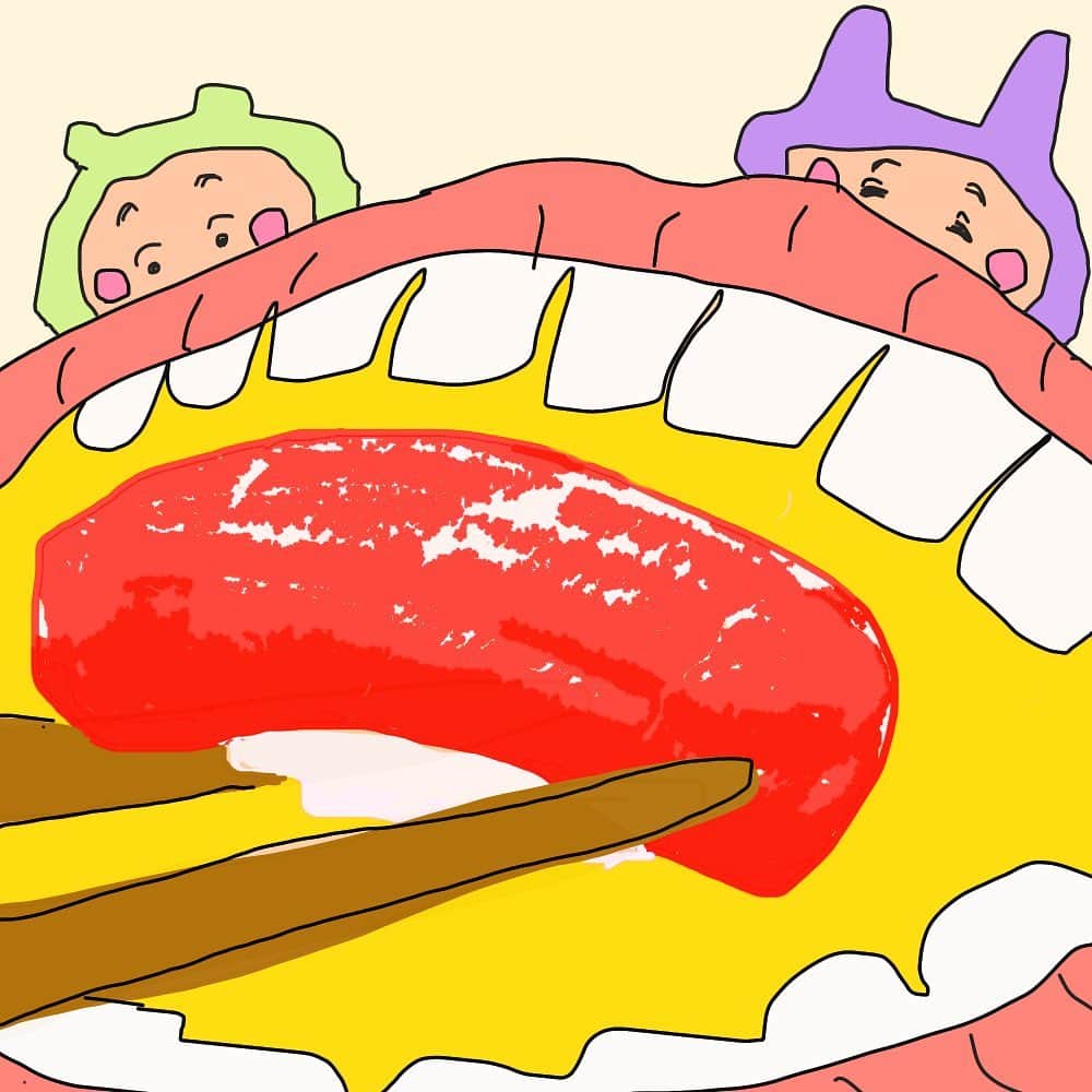 三戸なつめさんのインスタグラム写真 - (三戸なつめInstagram)「「　#イラストで笑顔を広げよう 」  小川ちゃん(@ogawah  から受け継いだバトンでございます！  わたしは外出自粛が終わったらお寿司をたらふく食べに行きたい＼(^o^)／という気持ちがたかぶってお寿司を描きました！マグロ！！ 回すのは、 オブジェ作家のまなむ！(@manamu  と、  同じ事務所のおなごお2人！ 見た目もイラストもポップでかわいいみおちんと、( @dtdq2828  似顔絵も上手なチャイミーちゃん　( @i_am_chimy  もしお暇な時にお時間あれば☺️！ #mito_natsume  #お家時間 #おうちasobi #ouchiasobi」4月16日 18時35分 - mito_natsume
