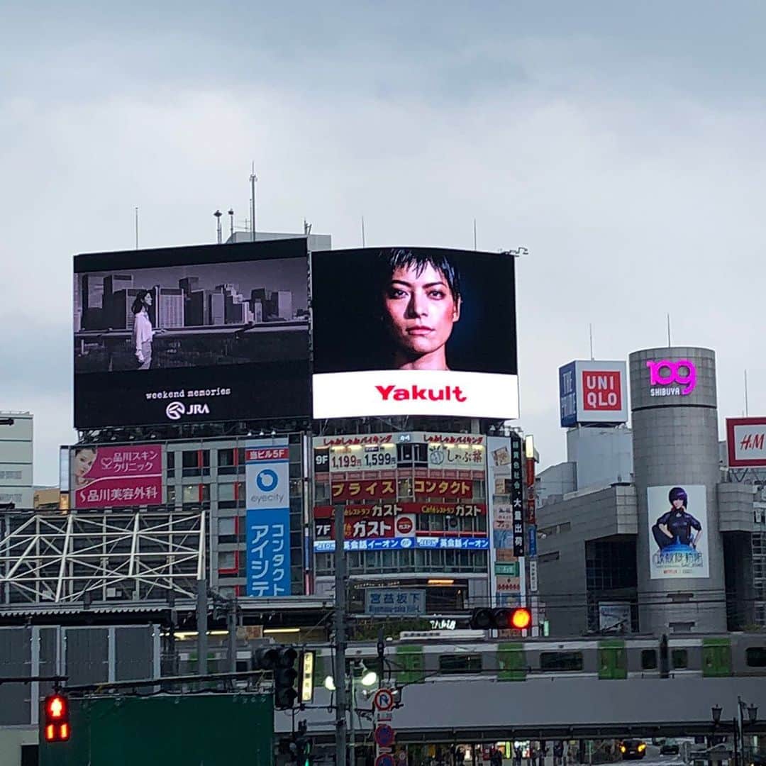 菅原小春のインスタグラム：「🤝　#yakult」