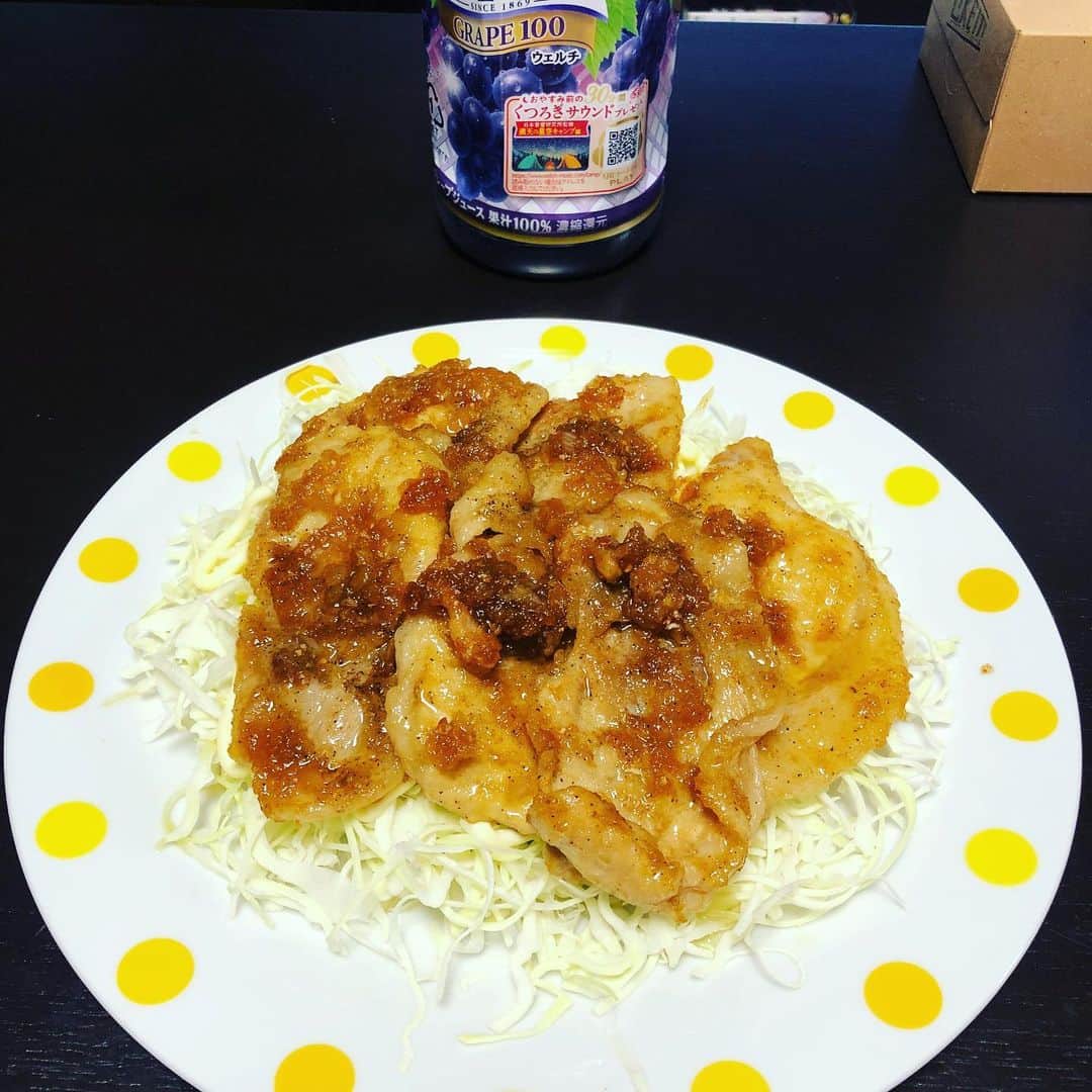 中村祐太のインスタグラム：「森トレーナーリクエストの豚の生姜焼き🐷  #料理 #タレはオリジナルブレンド #お家時間」