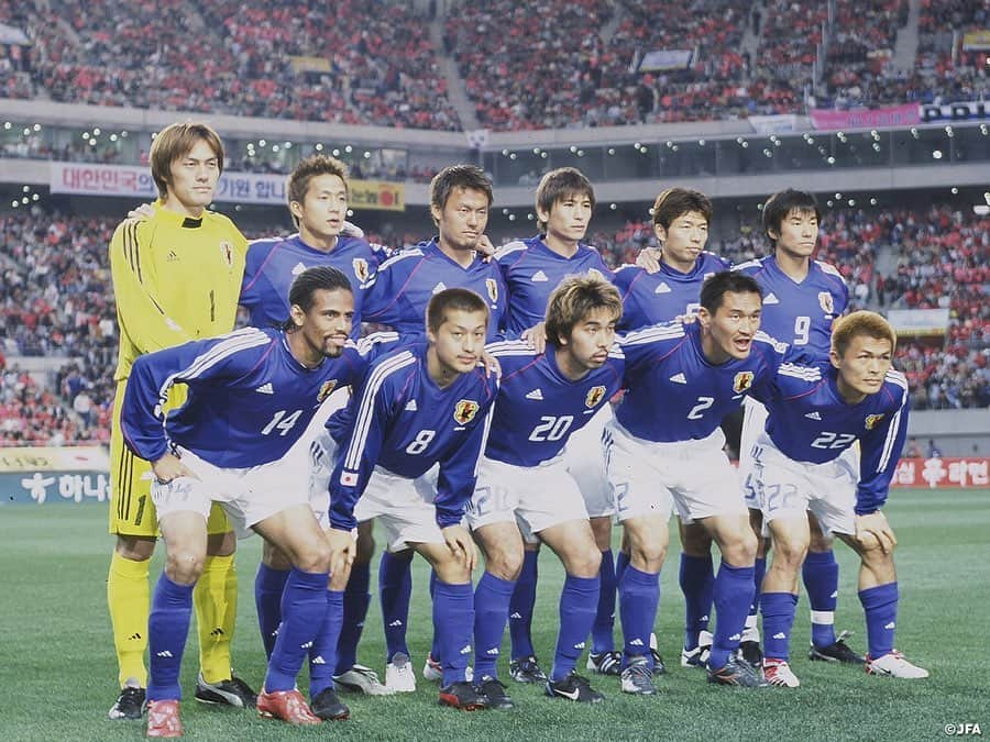 日本サッカー協会さんのインスタグラム写真 - (日本サッカー協会Instagram)「【#OnThisDay】2003.4.16🔙 ・ 国際親善試合 韓国 0-1 #日本代表 📍ソウル ⚽#永井雄一郎 ・ 韓国で行われた一戦。代表初招集の永井選手が、途中出場で決勝ゴールを挙げ勝利に導きました。 ・ GK #楢﨑正剛 DF #名良橋晃 #秋田豊 #森岡隆三 #服部年宏 MF #福西崇史 #中田浩二 #小笠原満男 #三都主アレサンドロ FW #中山雅史 ⇒76'#永井雄一郎 #山下芳輝 ⇒HT #奥大介 ・ #jfa #daihyo #samuraiblue」4月16日 20時21分 - japanfootballassociation