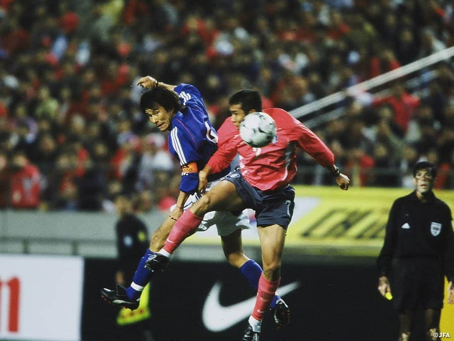 日本サッカー協会さんのインスタグラム写真 - (日本サッカー協会Instagram)「【#OnThisDay】2003.4.16🔙 ・ 国際親善試合 韓国 0-1 #日本代表 📍ソウル ⚽#永井雄一郎 ・ 韓国で行われた一戦。代表初招集の永井選手が、途中出場で決勝ゴールを挙げ勝利に導きました。 ・ GK #楢﨑正剛 DF #名良橋晃 #秋田豊 #森岡隆三 #服部年宏 MF #福西崇史 #中田浩二 #小笠原満男 #三都主アレサンドロ FW #中山雅史 ⇒76'#永井雄一郎 #山下芳輝 ⇒HT #奥大介 ・ #jfa #daihyo #samuraiblue」4月16日 20時21分 - japanfootballassociation